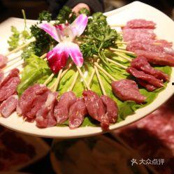 羊吃瓜壳子好吗,羊吃瓜壳子的营养价值与适宜性探讨